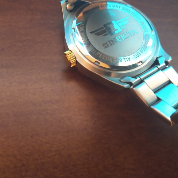 Invicta - Picture 3 of 3